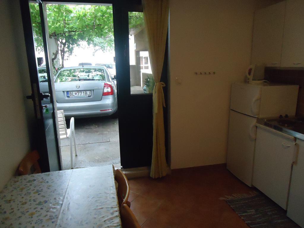 Omis Apartment On The Beach Exterior foto