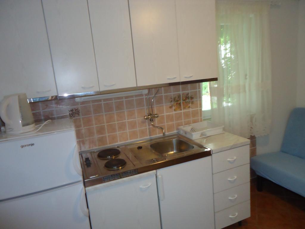 Omis Apartment On The Beach Exterior foto