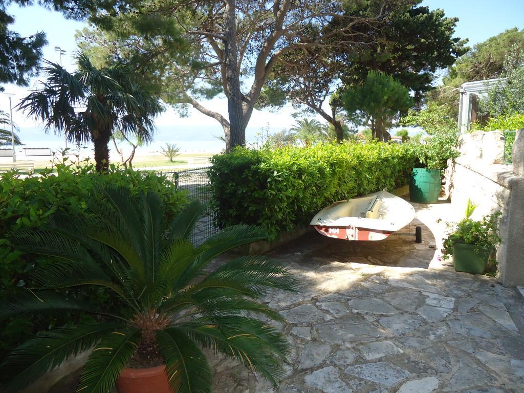 Omis Apartment On The Beach Exterior foto